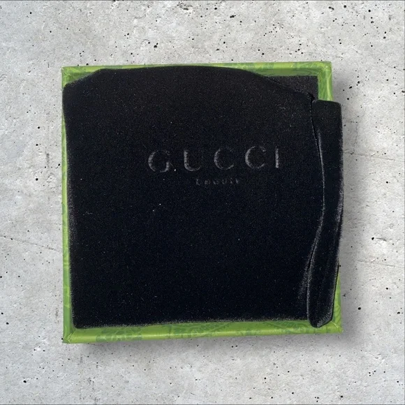 Gucci Beauty Compact Mirror - Picture 3 of 12